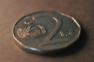 降息周期冻结：美联储与英国央行同周转鹰，油价通胀重新定义2026利率路径