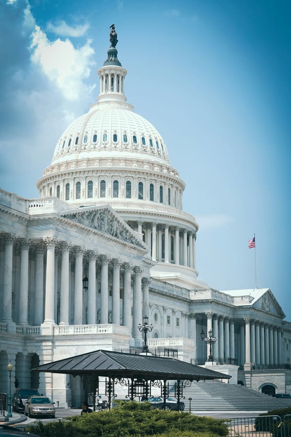 双循环陷阱：中国开源AI战略如何绕过美国芯片封锁